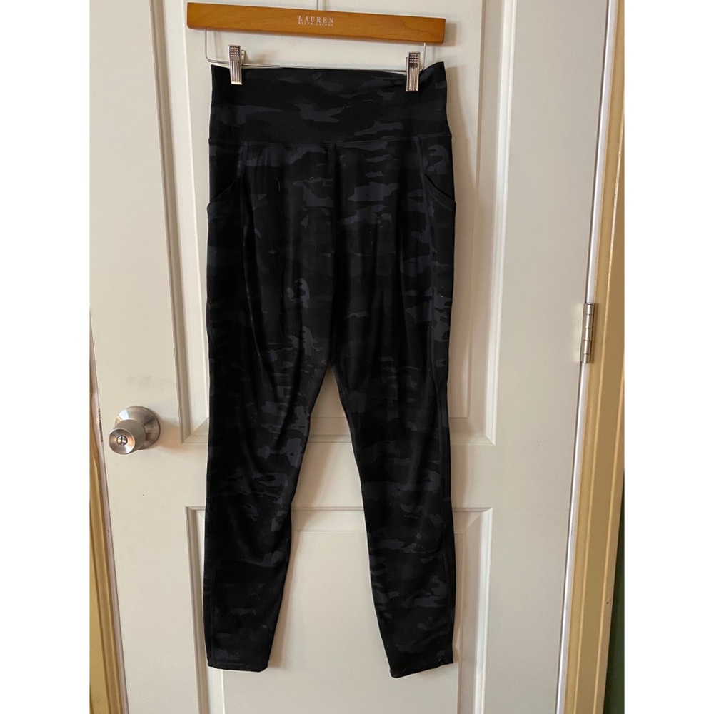 Alphalete Surface Pocket Leggings Black Camo